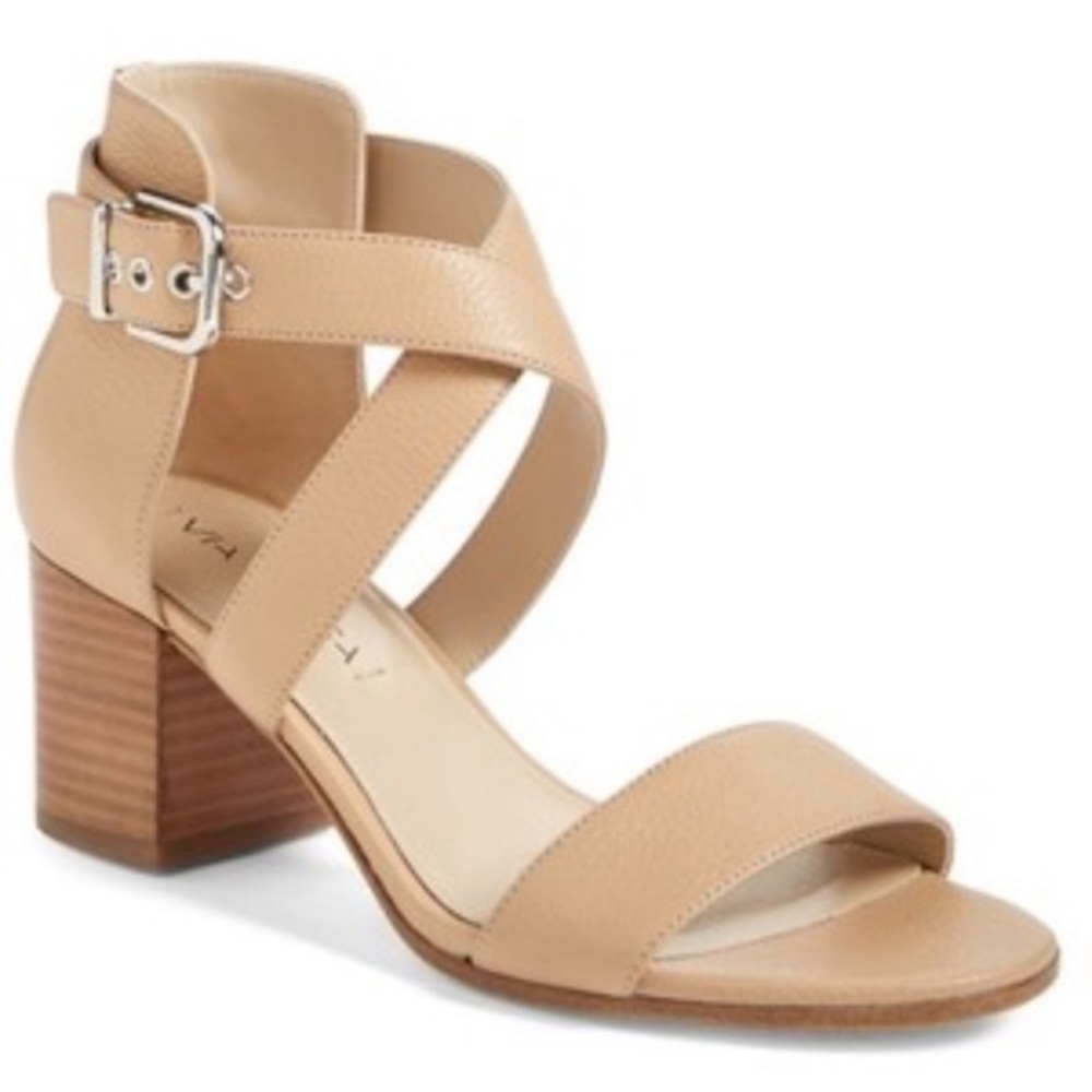 Via Spiga Jobina sandals. Size 8.5 nude color